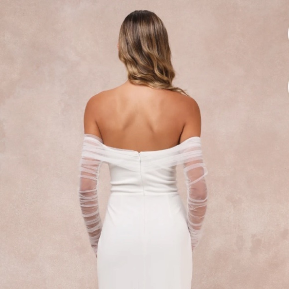 NEW Lulus Beautifully Beloved White Mesh Off-the-Shoulder Maxi Dress XS #1554 - Picture 4 of 8